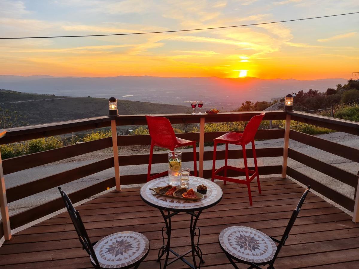 Sunset B&B Ein Kinya Exteriör bild